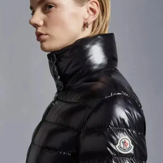 [Moncler] 새제품 정품 몽클레어 아반떼 숏 다운자켓