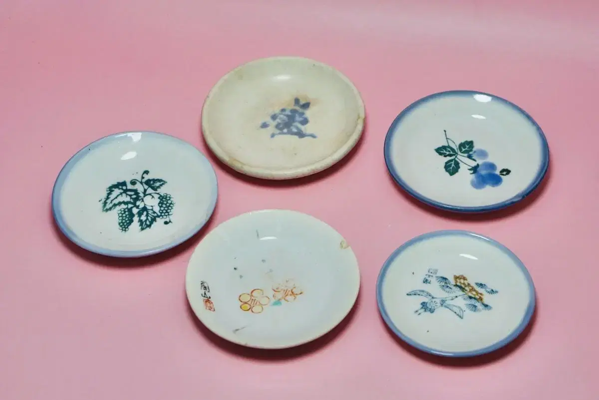 Why-sagi-jongji-dasi Five modern plates Collection of old plates