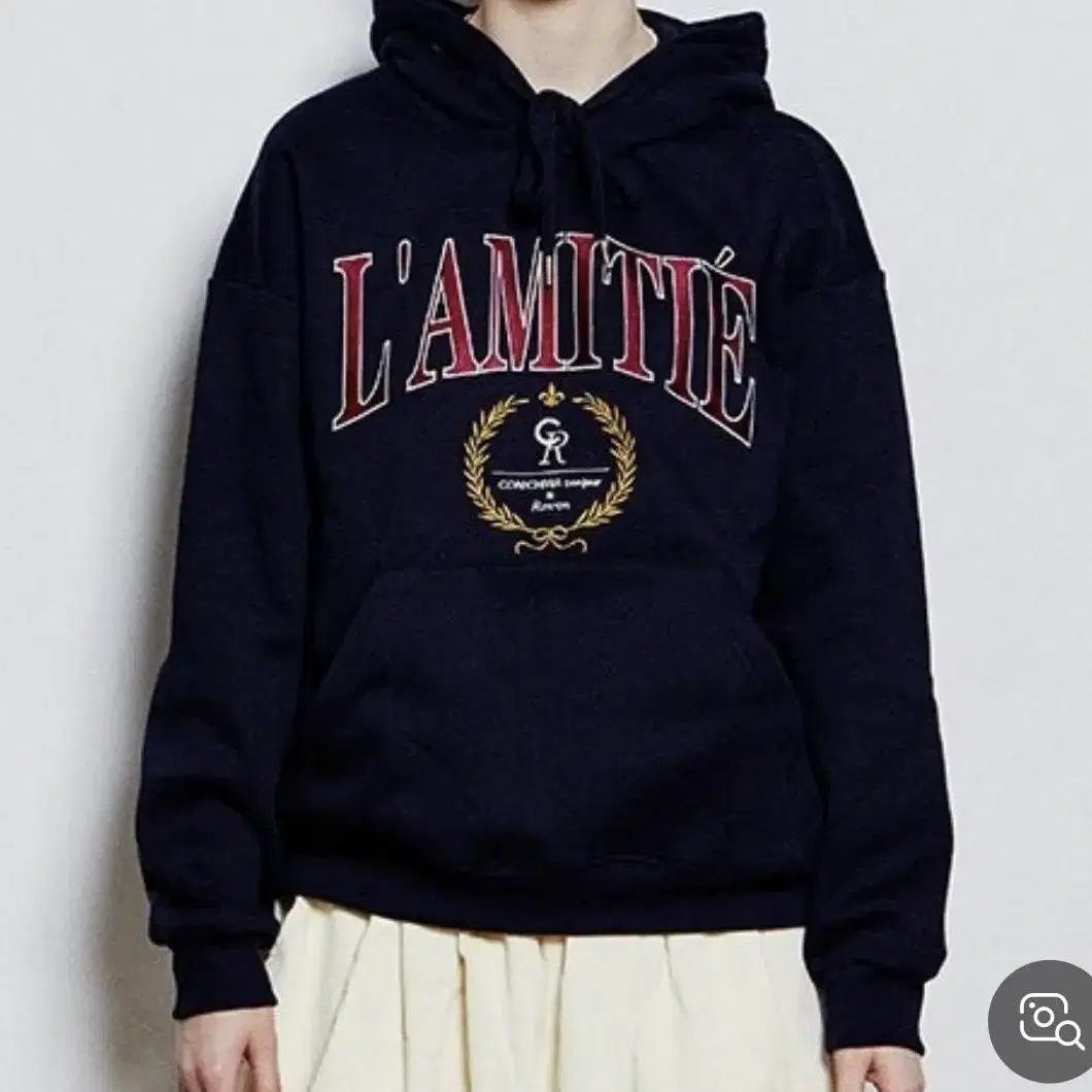 론론 Lamitie Hoodie Navy 후드티