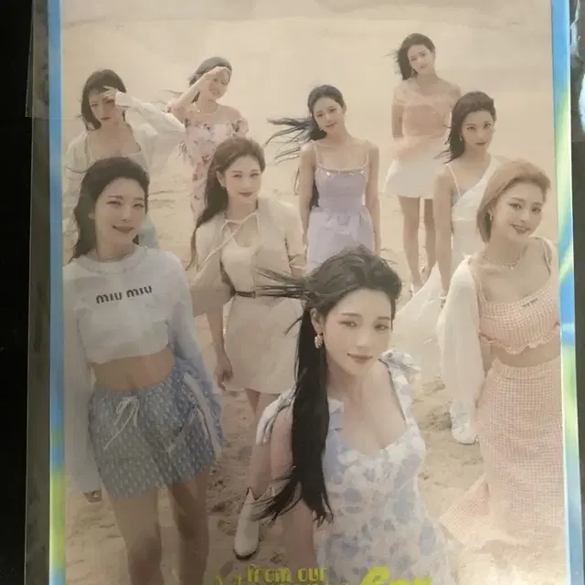 프로미스나인 종이스탠드 위버스샵