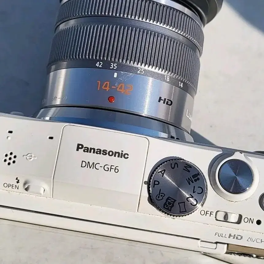 파나소닉 dmc-gf6 화이트 14-42mm