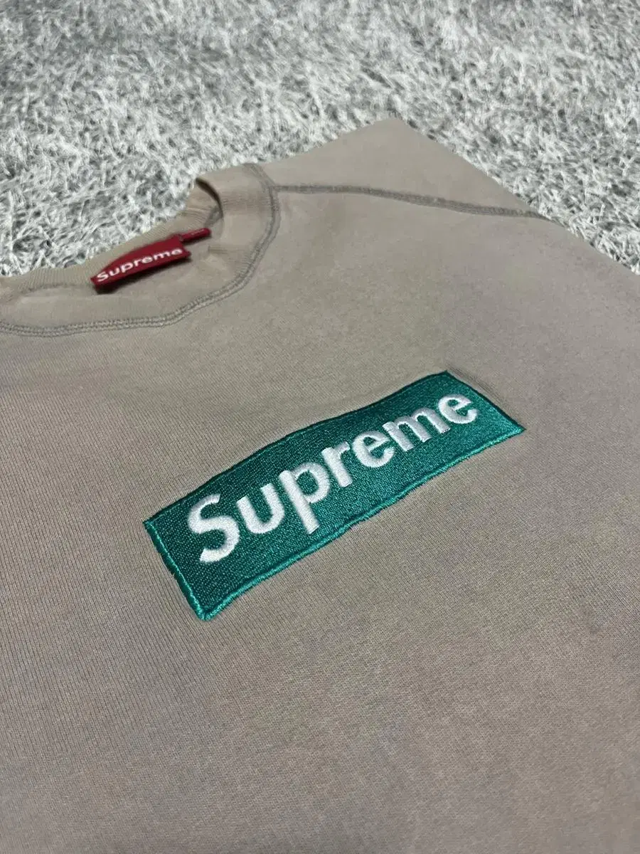 [XL] 2005 Supreme Oatmeal Box Logo Crewneck