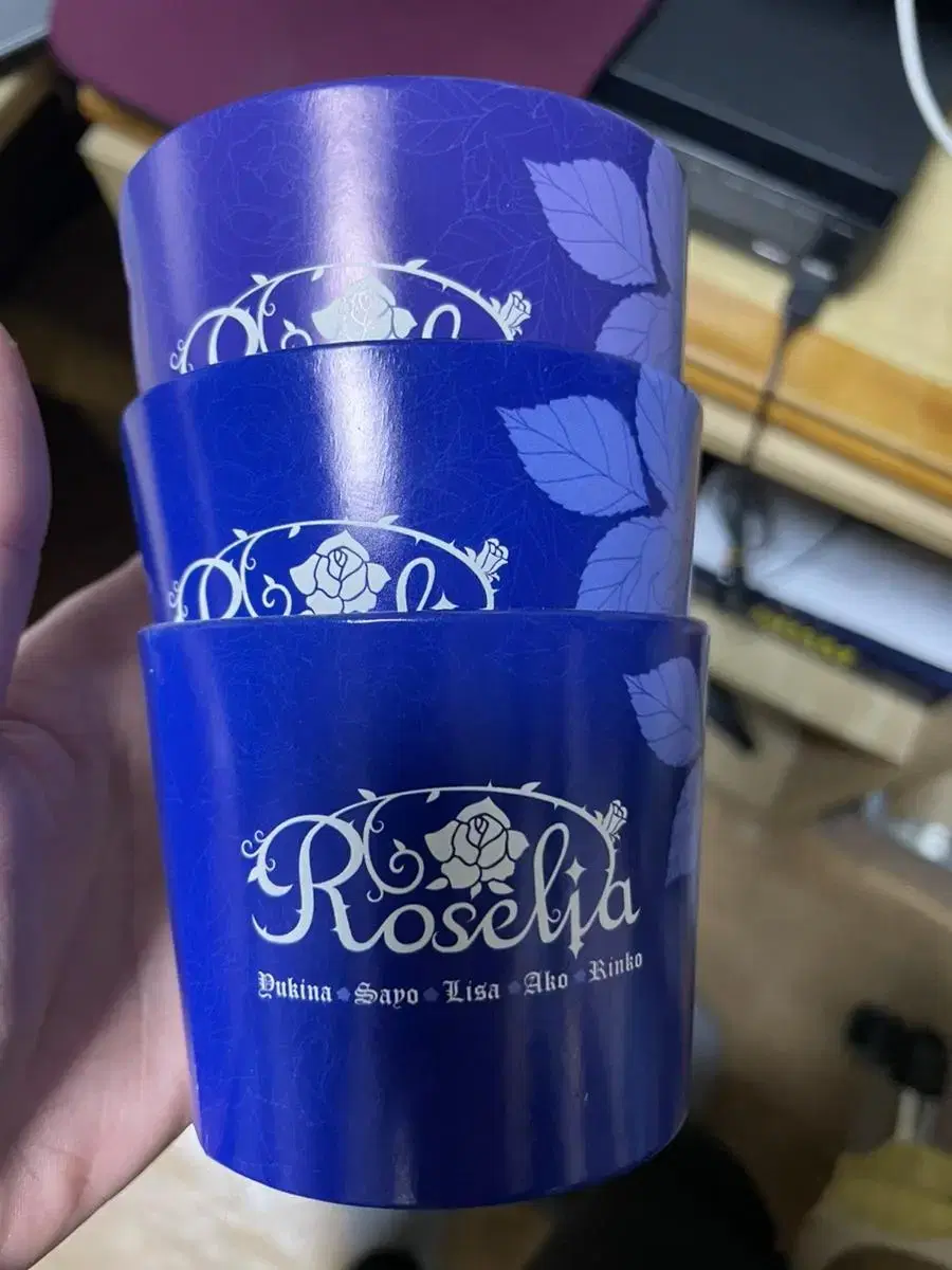 Roselia promise collab cafe cup holder sells