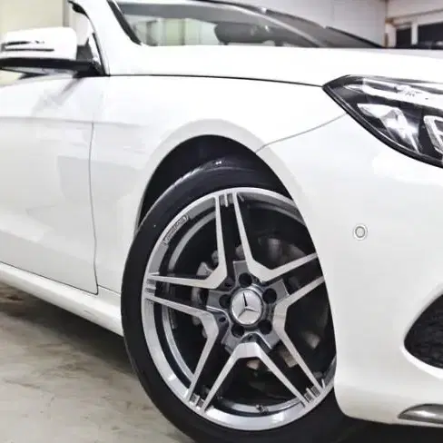 벤츠 E63 AMG ST 19인치 판매합니다