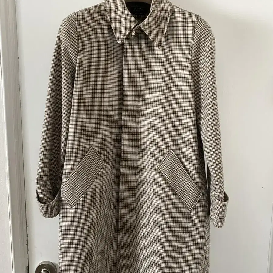 APC Louisa Mac Coat (아페쎄 루이자 맥코트)