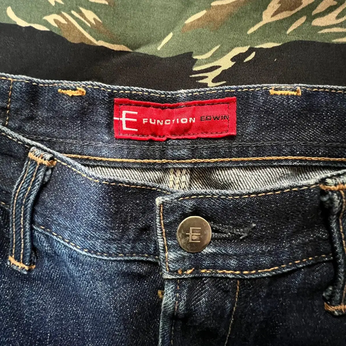 EDWIN DENIM JEANS 28SIZE