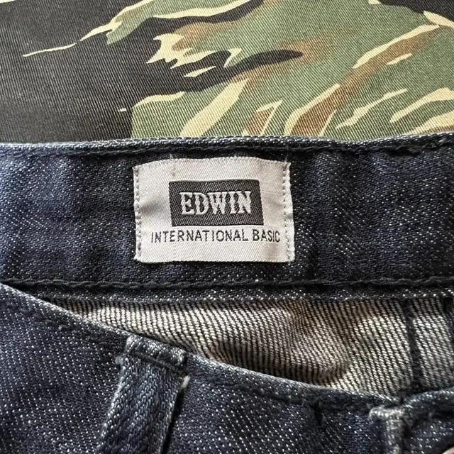 EDWIN DENIM JEANS 31SIZE