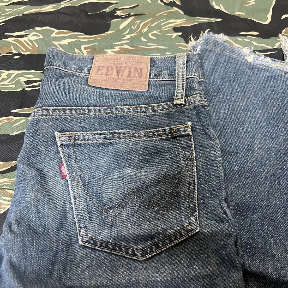 EDWIN DENIM PANTS 31SIZE