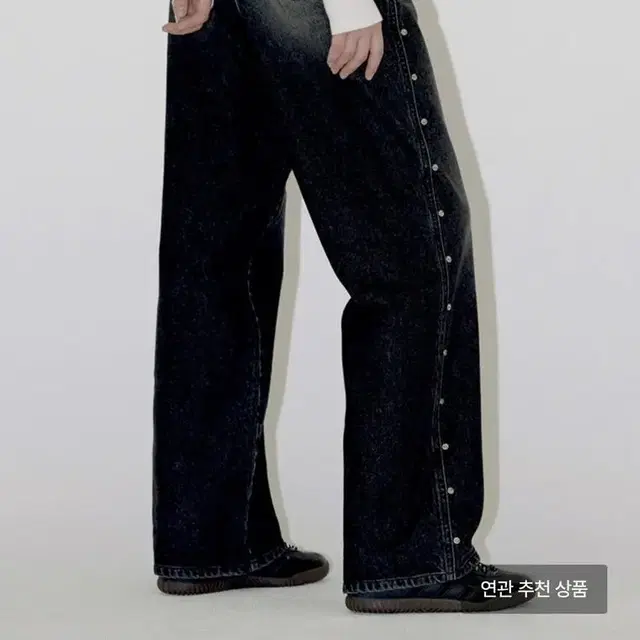 다이애그널 SIDE FASTEN DENIM PANTS