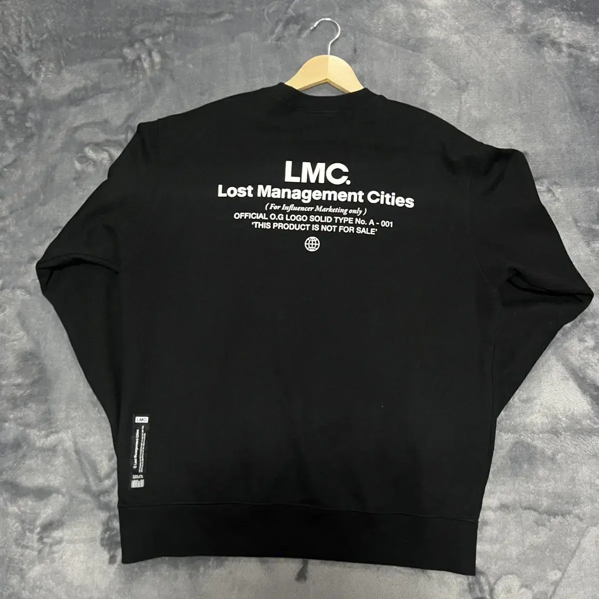 LMC 로고 맨투맨