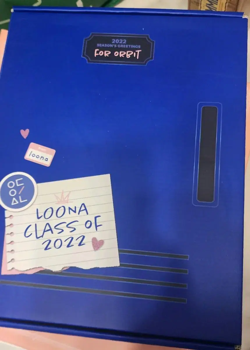 Girl of the Month 2022 season's greetings seasons greetings Loona (all but the photocard)