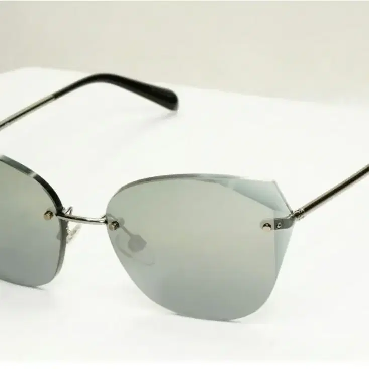 정품 색안경 Chanel Sun Glasses