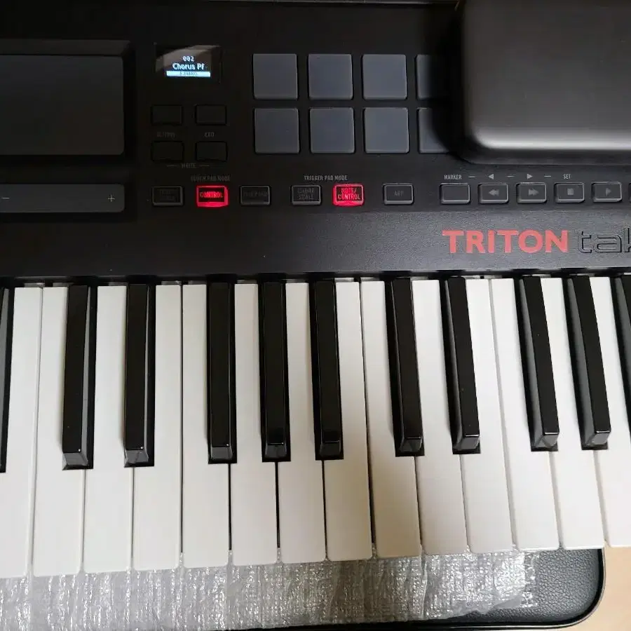 korg triton taktile 마스터 키보드 팝니다