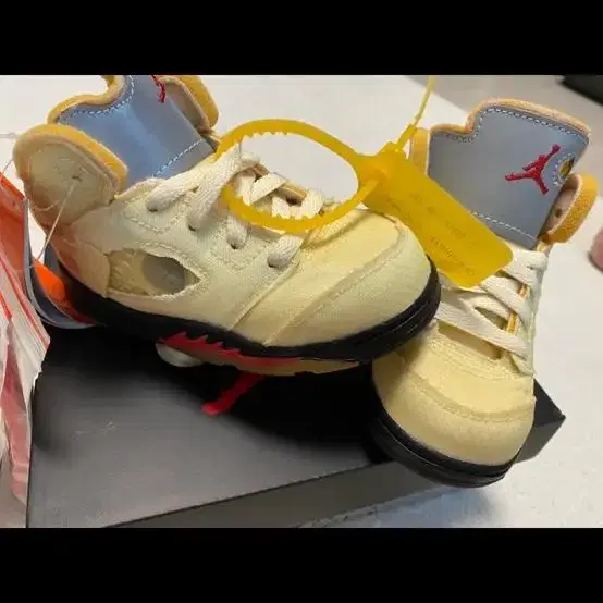 (TD) Jordan 5 Retro x Off-White 유아신발