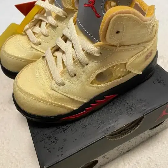 (TD) Jordan 5 Retro x Off-White 유아신발