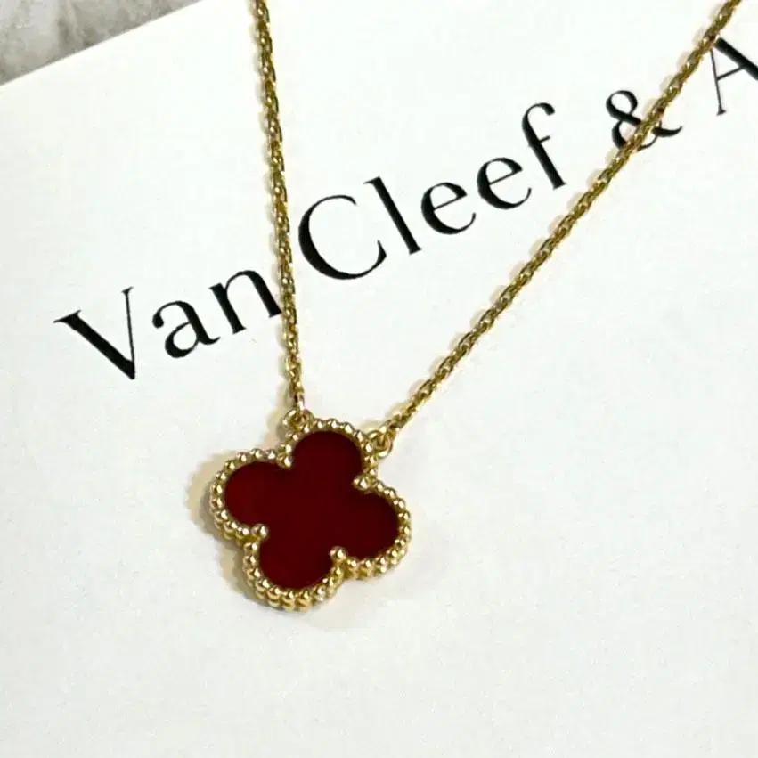 Vahn Clip & Appel YG Vintage Necklace Cornelian ard38500-G013001