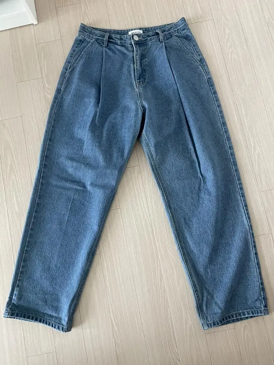 Slow Archives One Tuck Denim / L