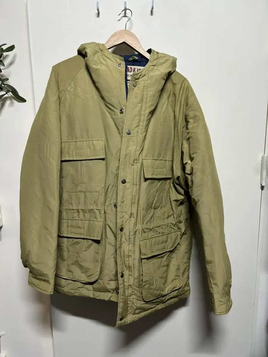 Vintage Mountain Puffer Jacket