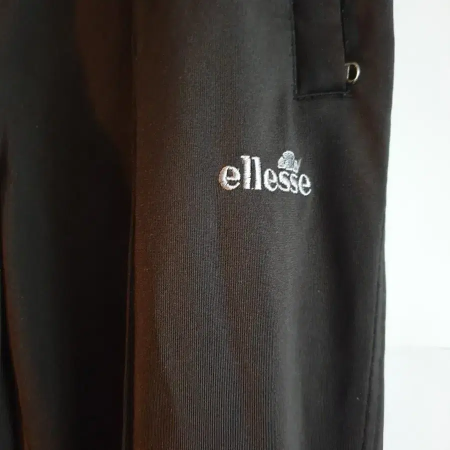 ELLESSE  엘레쎄 트레이닝복 바지