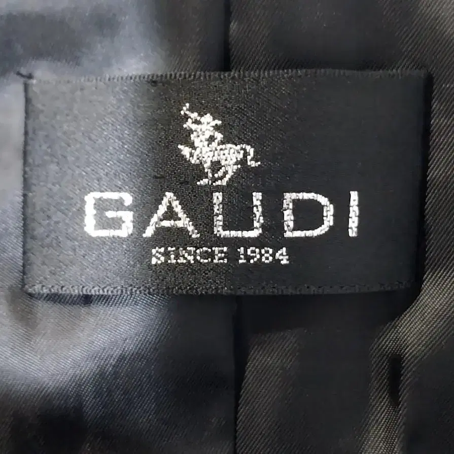 GAUDI 양가죽쟈켓 66