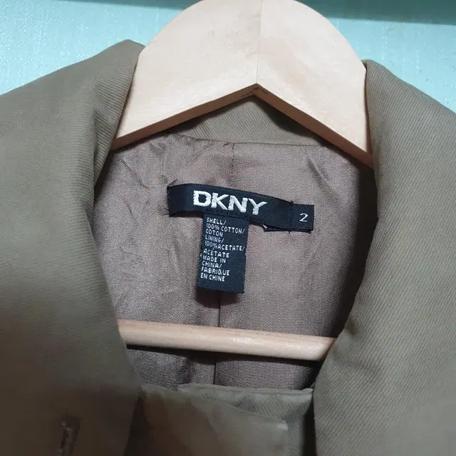 DKNY 트렌치코트 85