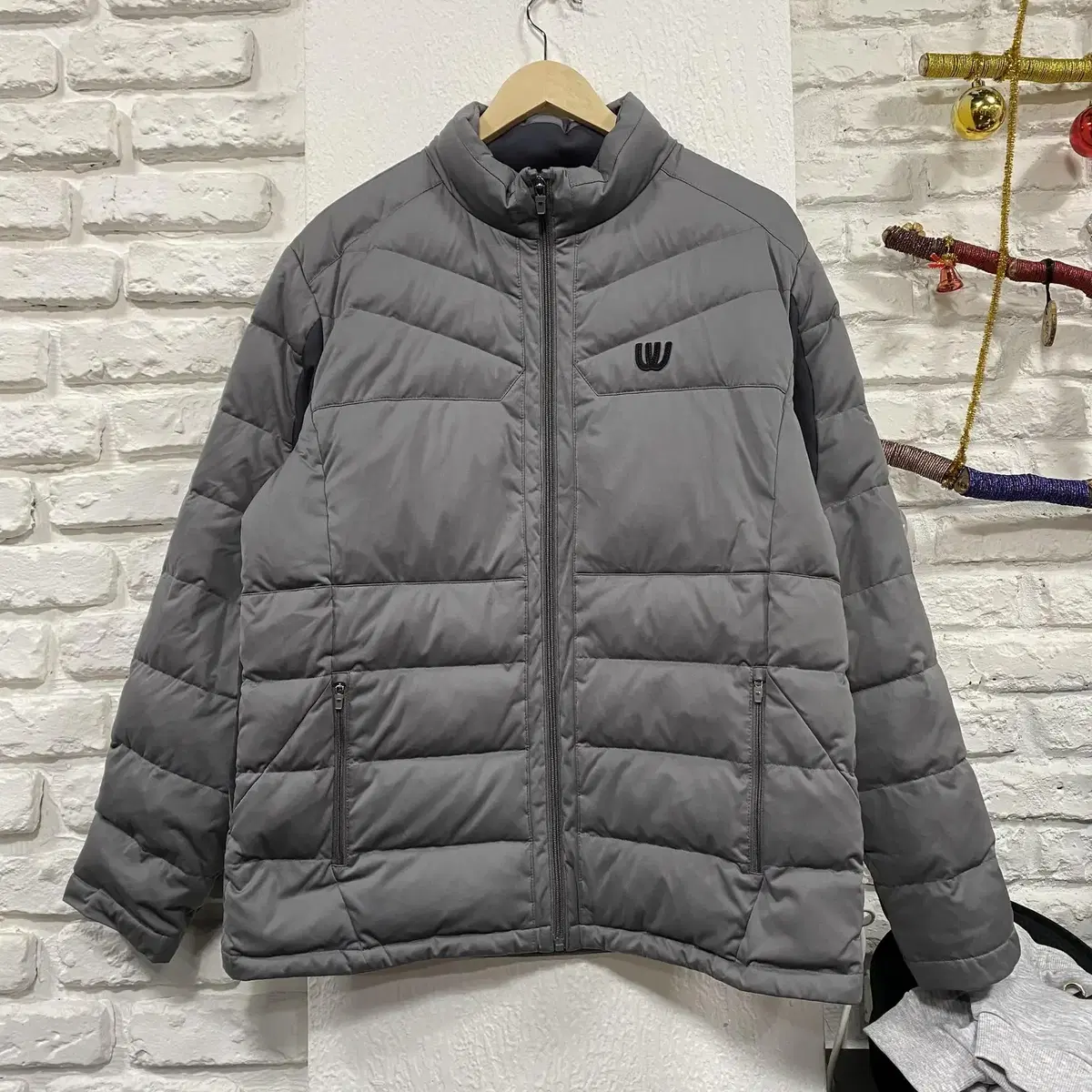 [105] M.U. Sports Goose Down Lightweight Padded Jumper