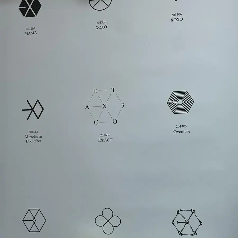 EXO 백현 포스터