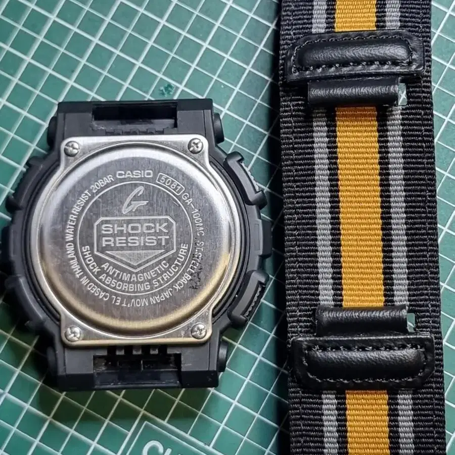 지샥 G-SHOCK GA-100MC 밀리터리 크로스 스트랩시계