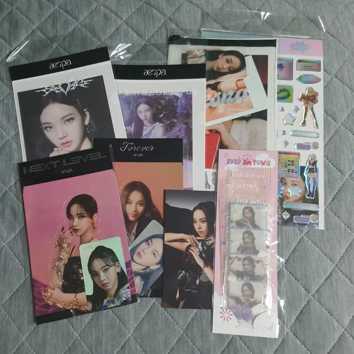 [unsealed] aespa karina smtown &store official goods Photocards Everland