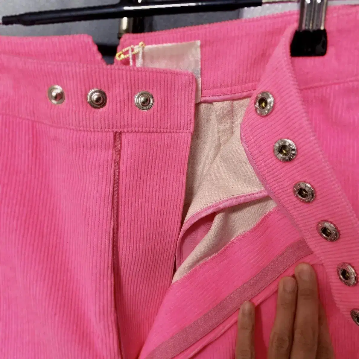 (New) Hot pink button-down ticking pants S