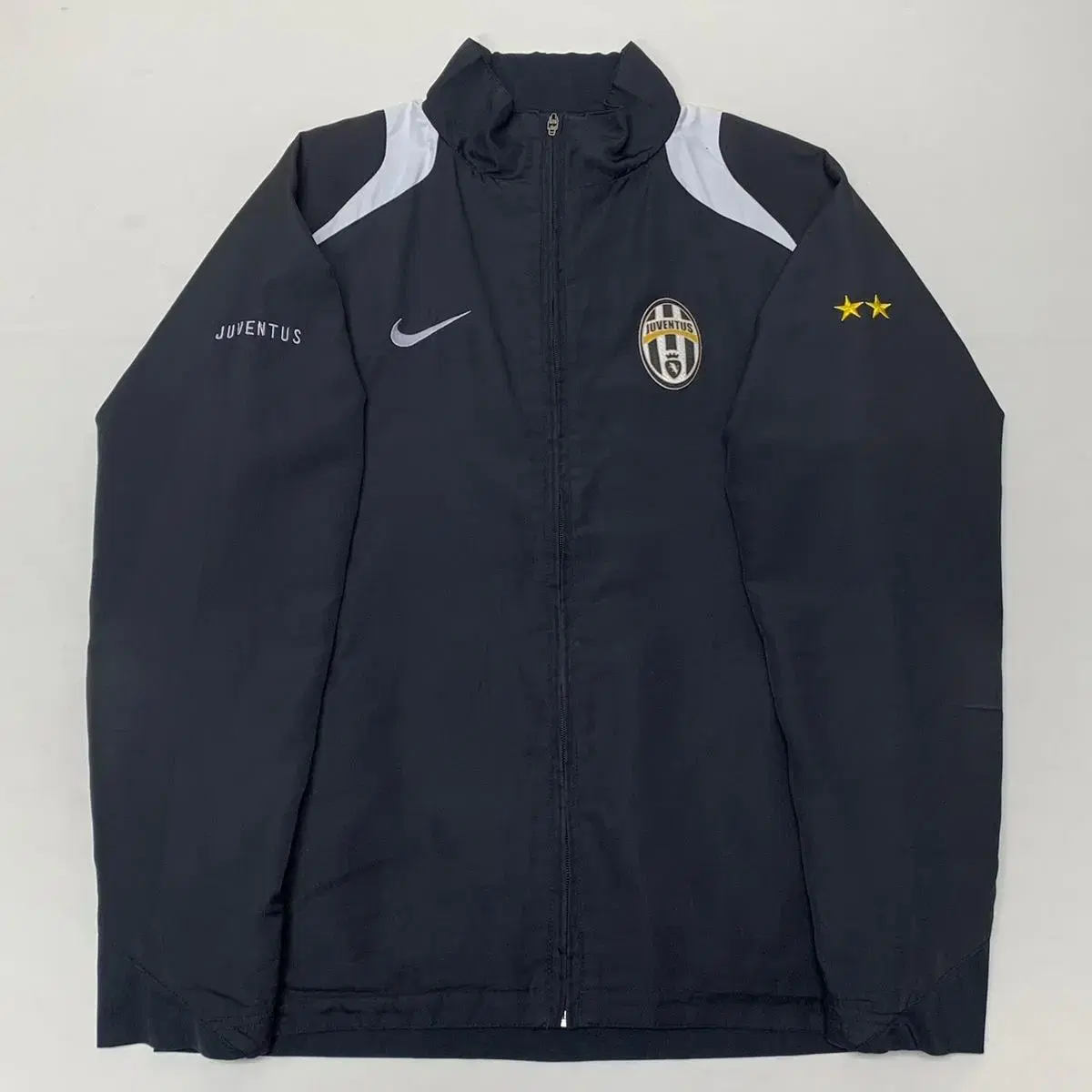 Nike Swoosh Old School Juventus Windbreaker (100)