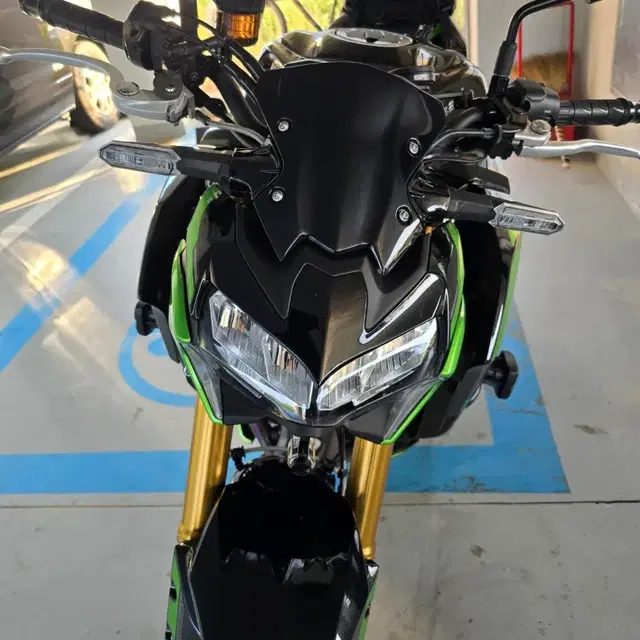 가와사키 23년식 z900se 950cc 3천키로 대차가능