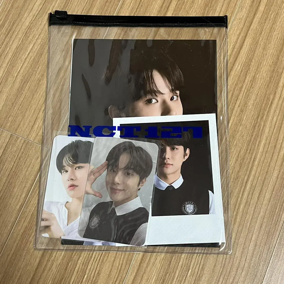 2021 NCT127 season's greetings jungwoo Photopack