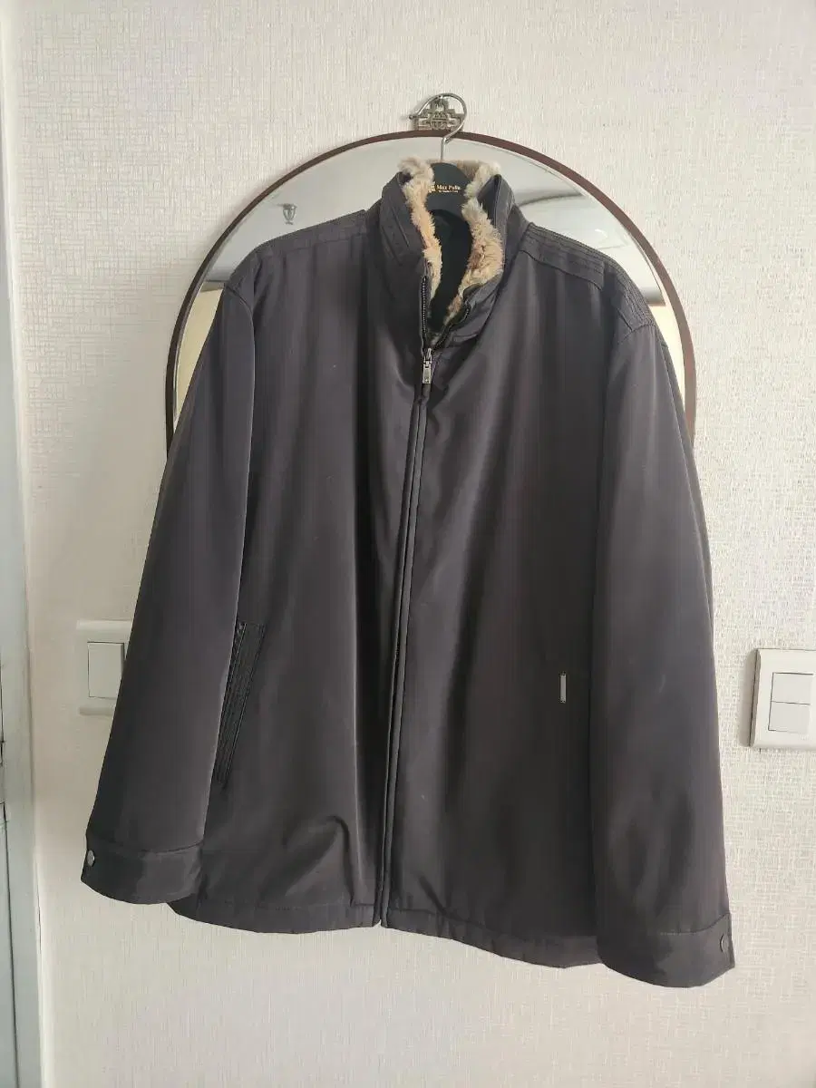 MenJackets and vahn coats