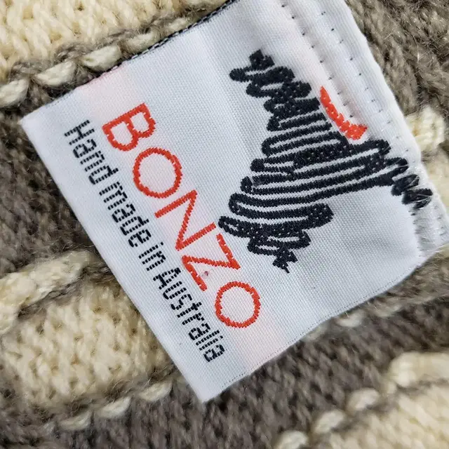 정품 BONZO 호주 핸드메이드 PURE NEW WOOL 100% 스웨터