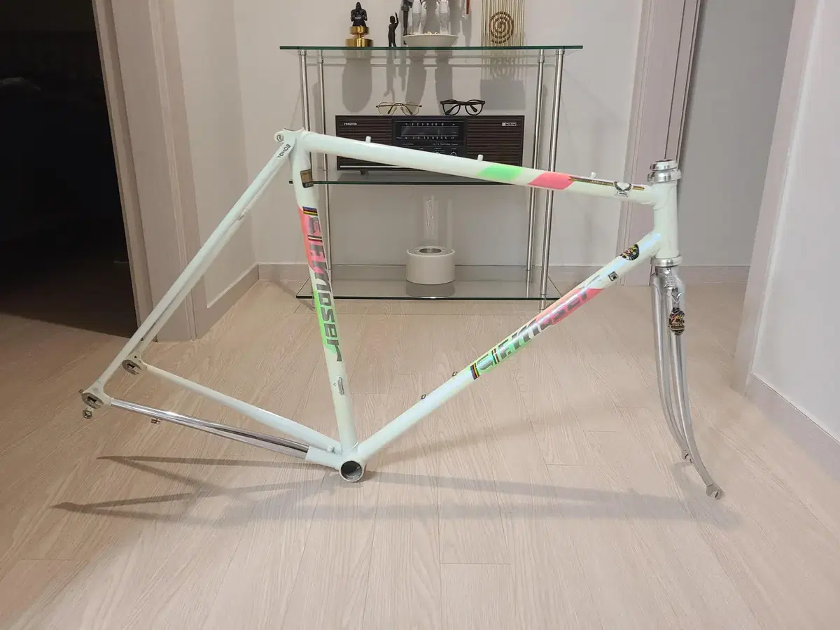 F. Moser Frame F.모저 프레임