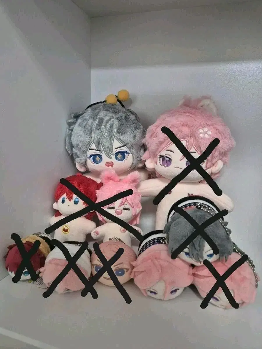 Sells Ansta Kohaku zuu dolls, mochimasu minimasu