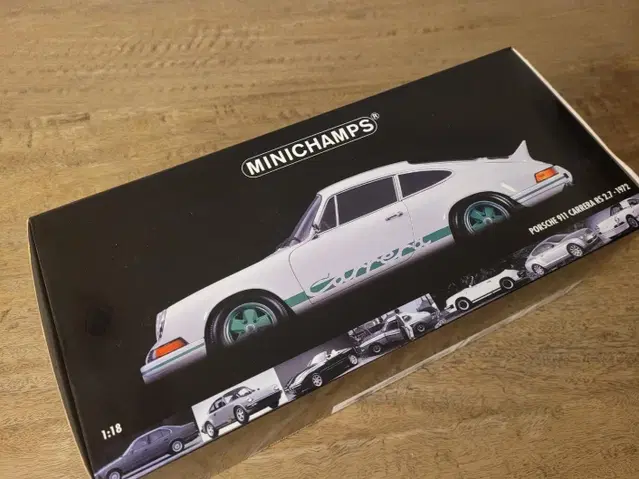 1/18 포르쉐911 Carrera RS 2.7 (미니챔프)