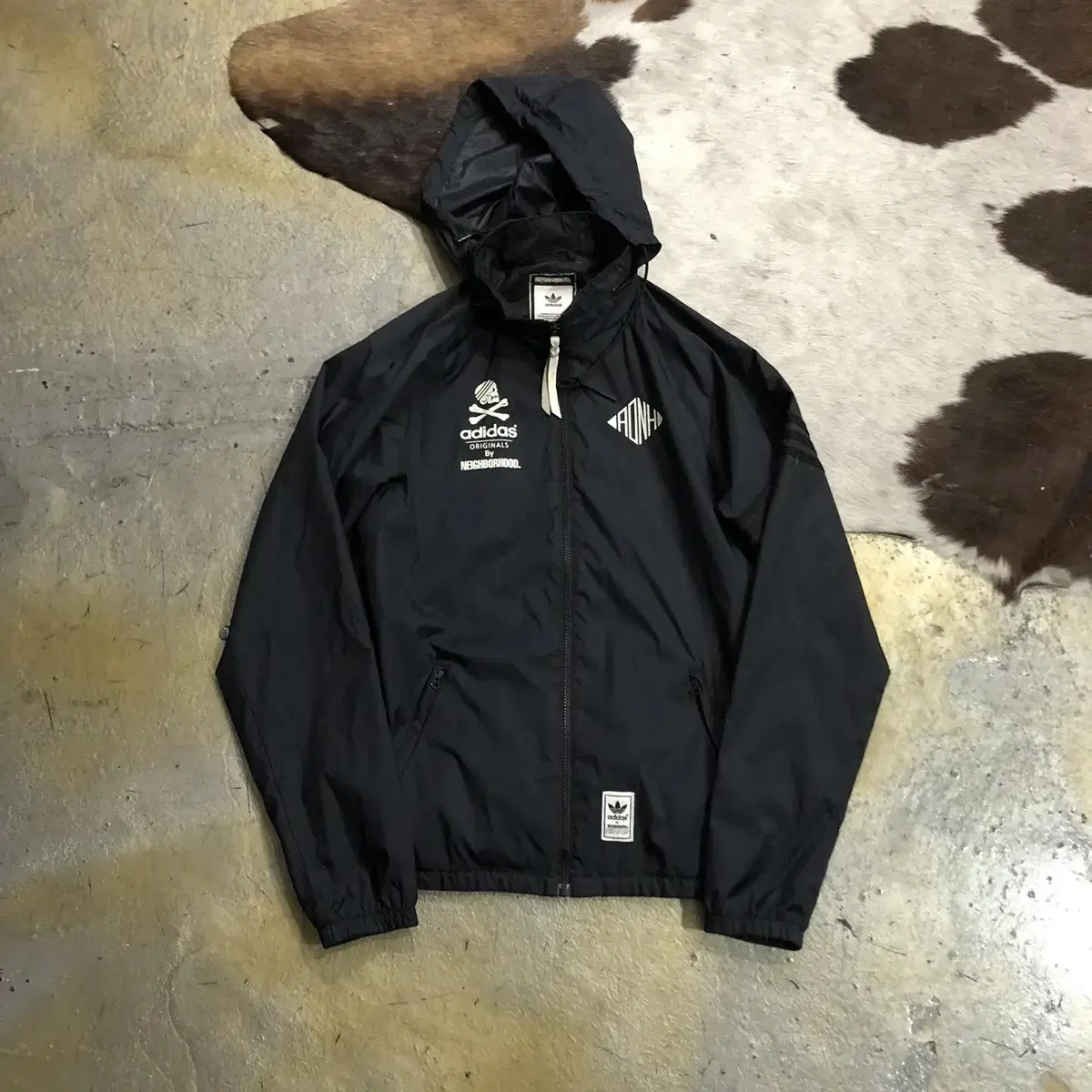 95 adidas Neighborhood Hood Windbreaker/A3486