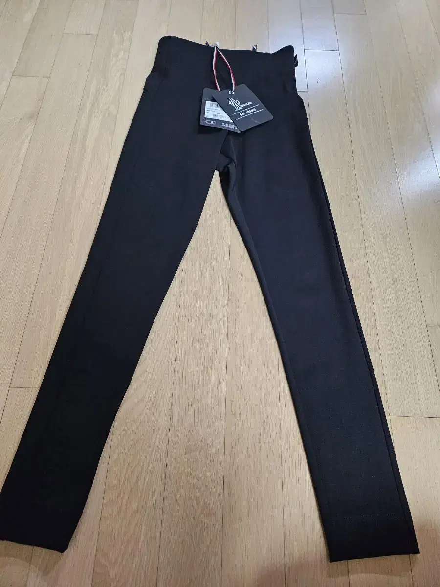 Moncler Leggings (New Item)