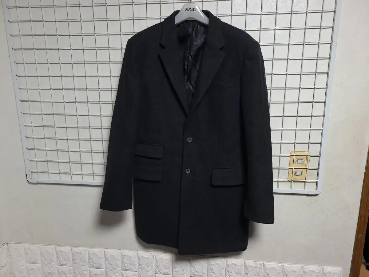 (Status Good) Intermezzo Moco Coat (Men)95