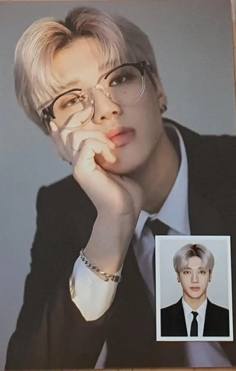 ateez wooyoung postcard of the company's anniversary