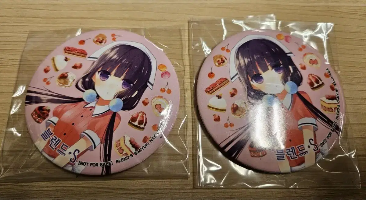 Selling 2 new cartoon blend S mirrors bulk 