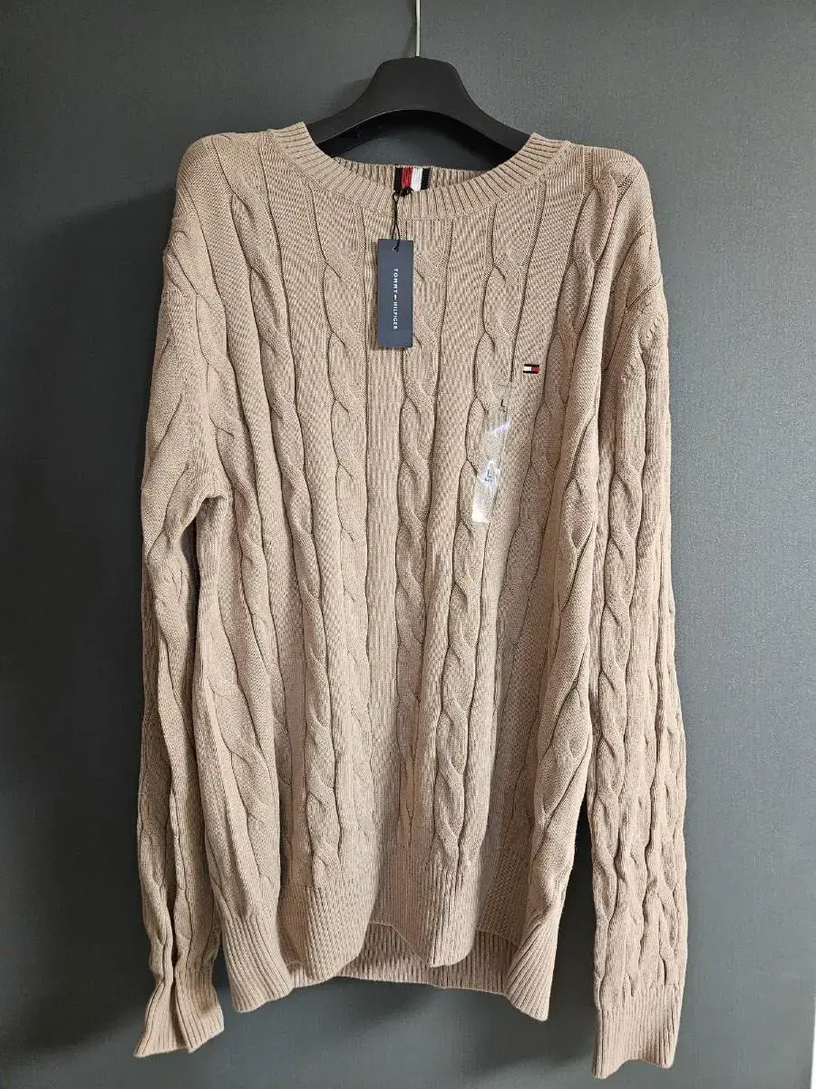 Tommy Cable Knit Large Size Beige