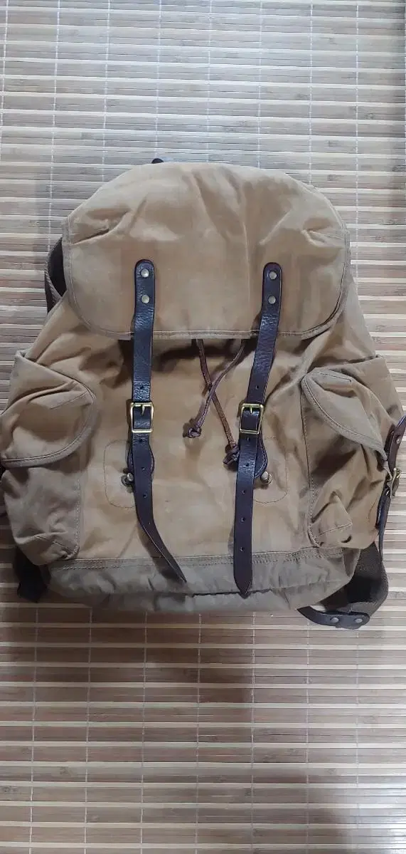 Jake LEW ))Waxed Canvas and Leather Mix Backpack