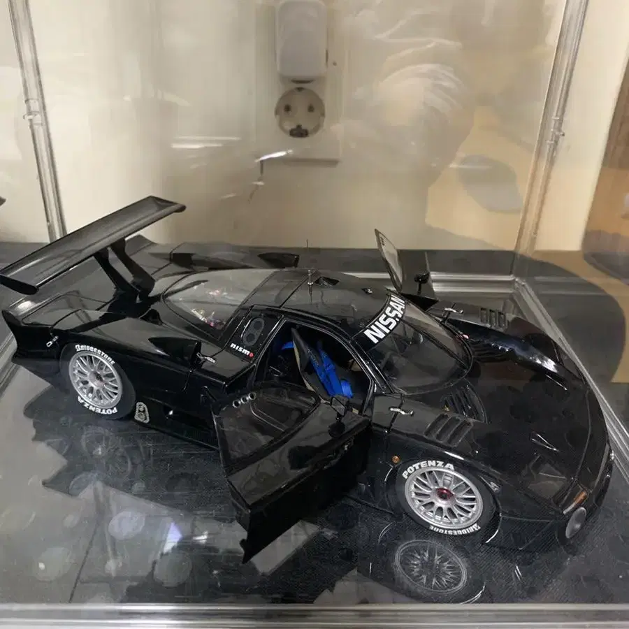 오토아트1/18닛산R390GT1르망