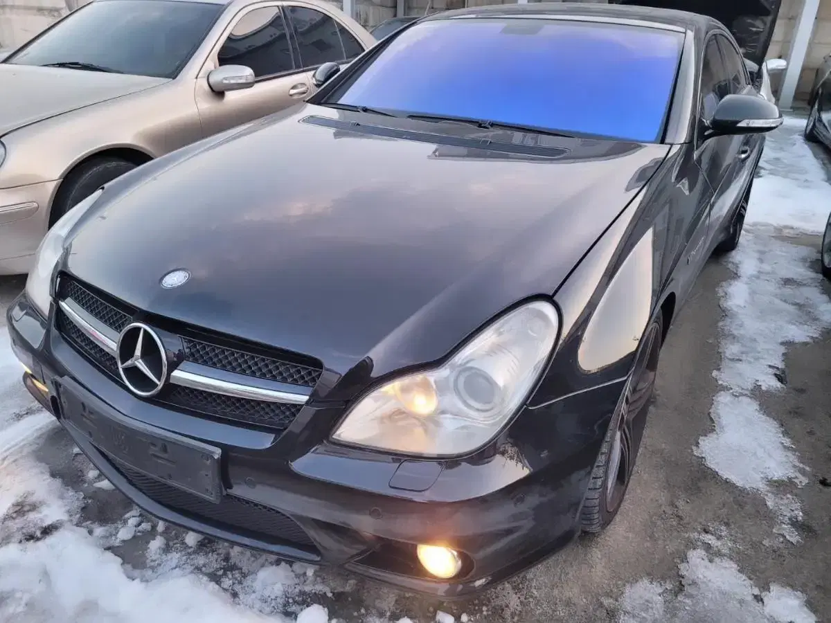 06년 Mercedes benz w219 cls 55 amg 분해판매