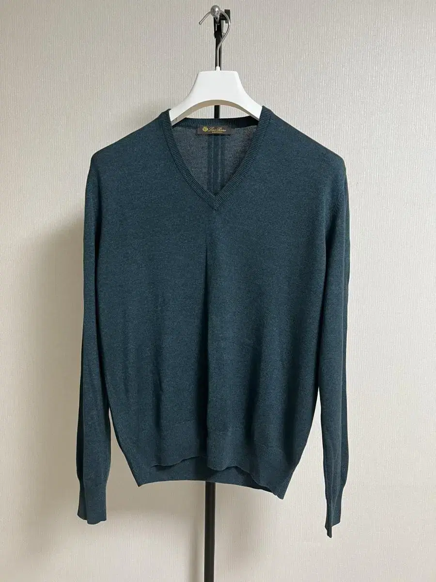 Loro Piana Silk V-Neck Sweater Green Size 50