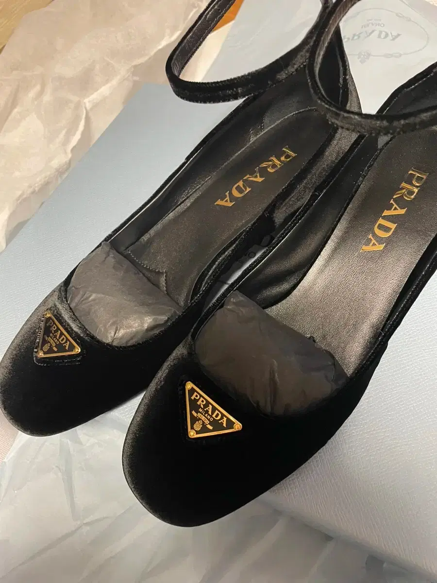 New) PRADA Prada Velvet Pumps 36.5
