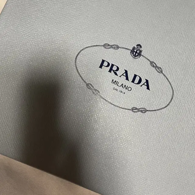 PRADA 프라다 벨벳 펌프스 36.5